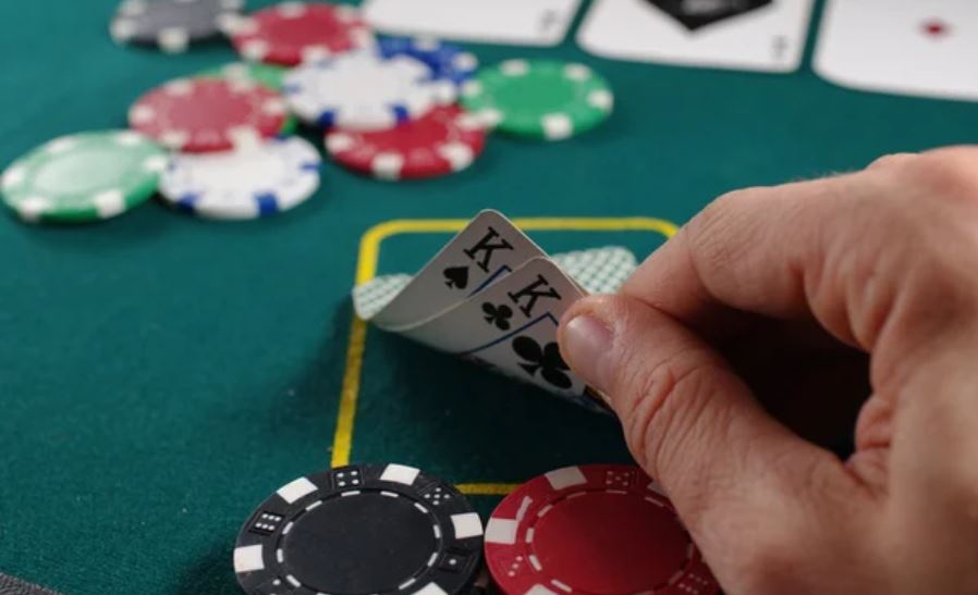 Hướng dẫn chơi bài bửu 4 lá - mẹo chơi