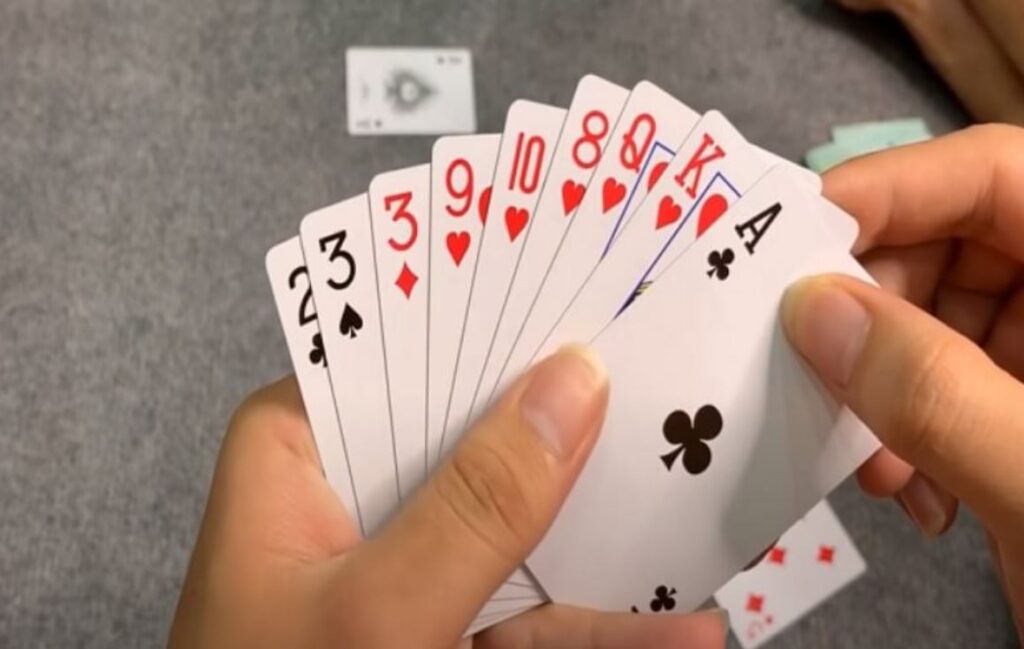 Mẹo chơi Tiến Lên Miền Bắc hiệu quả