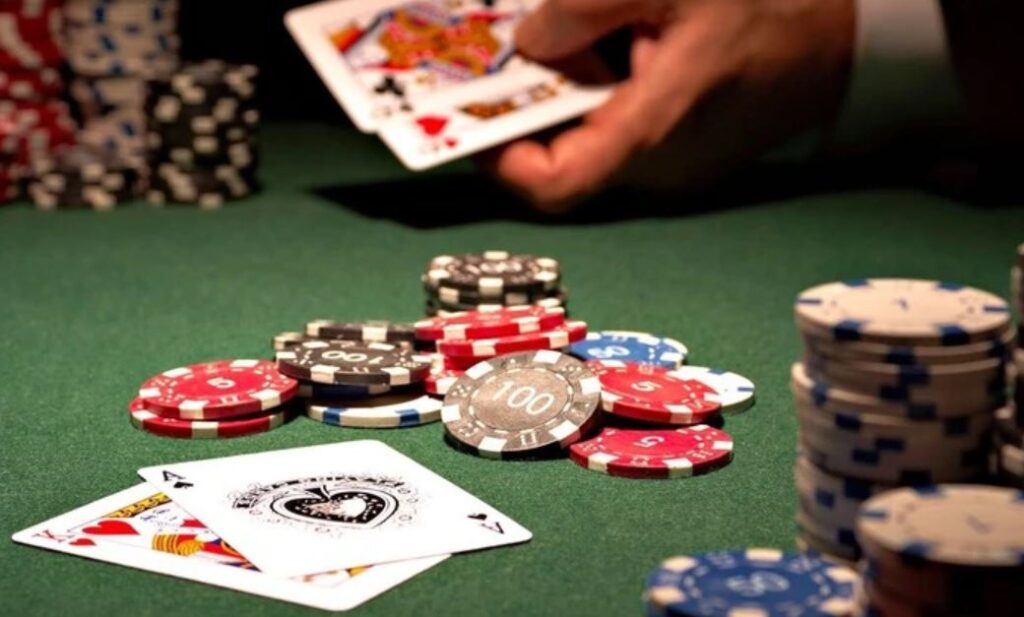 3bet light trong Poker có nên không