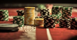 Chiến thuật tour poker cướp pot